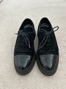 Women suede shoes